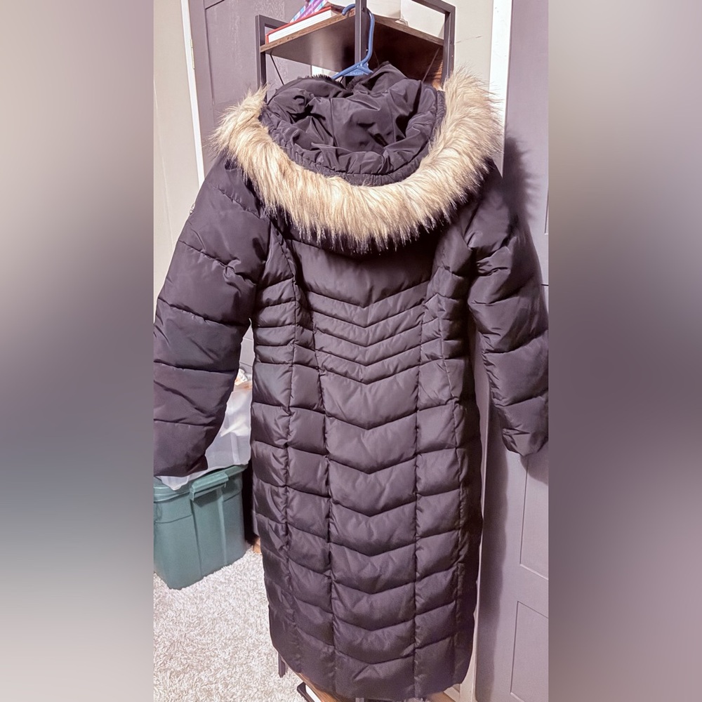 Calvin Klein Black Long Puffer Coat with Fur Trim - Picture 2 of 9
